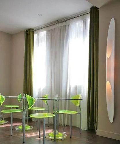 Le Fabe Hotel Paříž